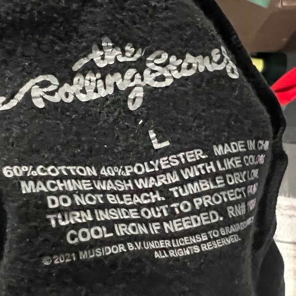 Women's The Rolling Stones Crop Top Christmas Rock n Roll Music Sweatshirt - Picture 6 of 6